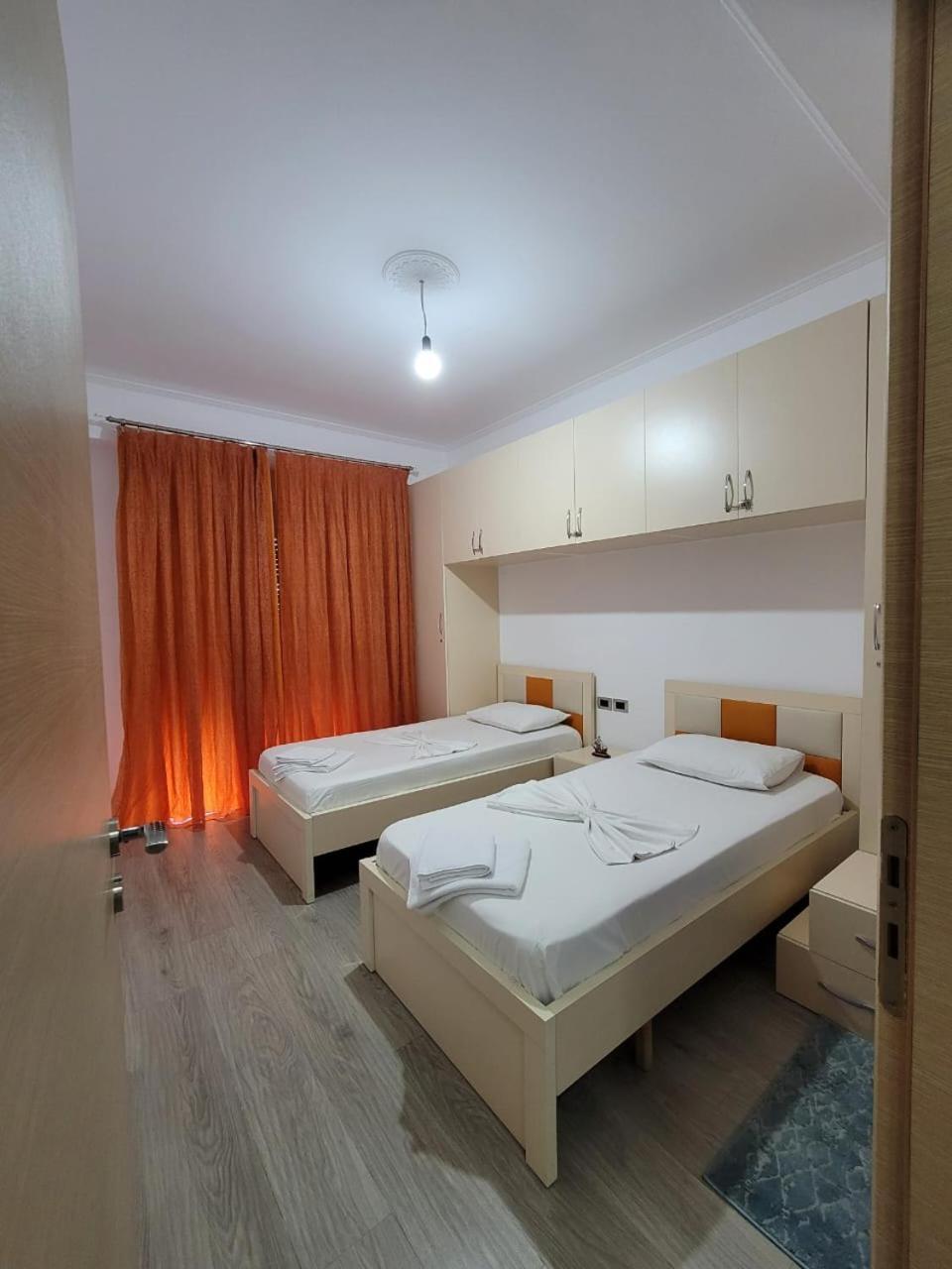 Luxury Room'S By Lika Саранда Экстерьер фото